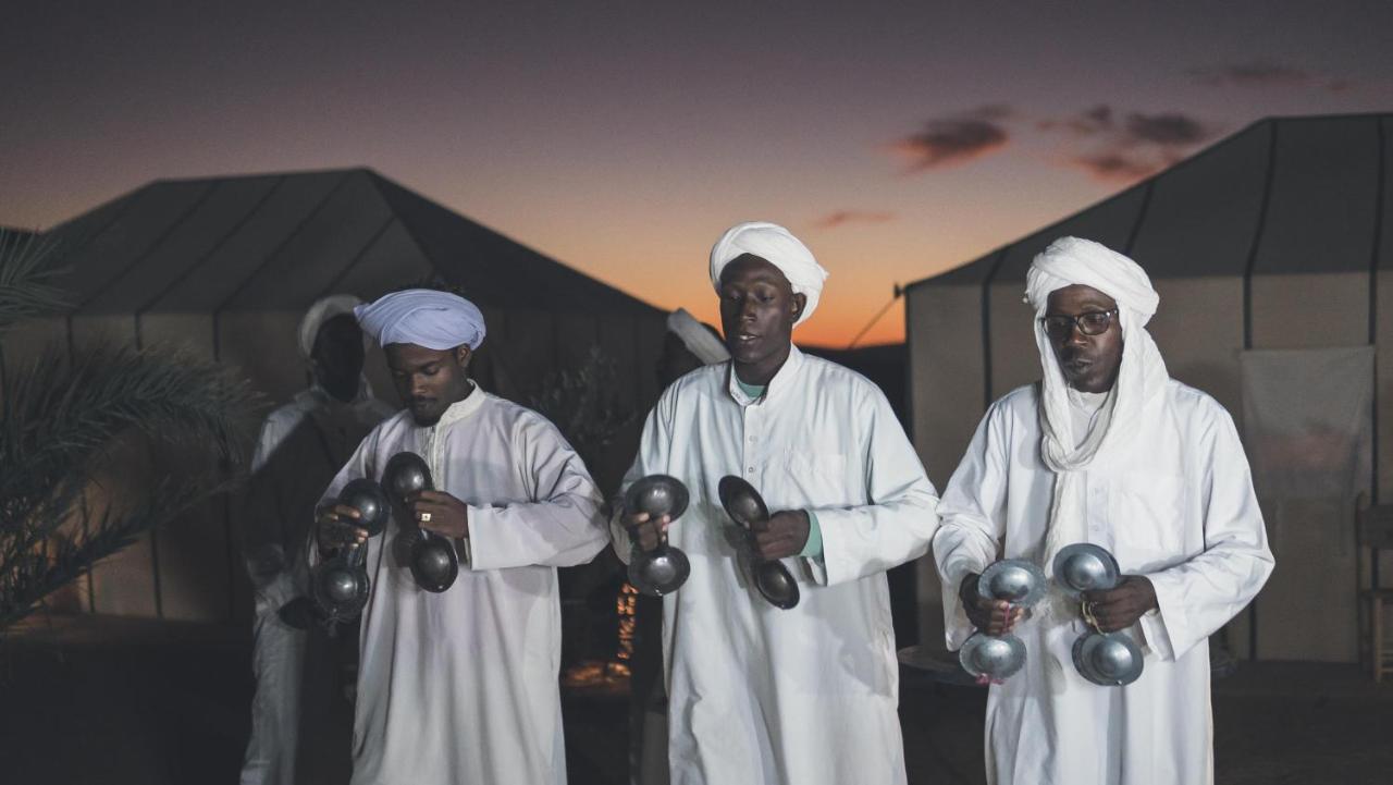 Camel Trips Luxury Camp Hotel Merzouga Bagian luar foto