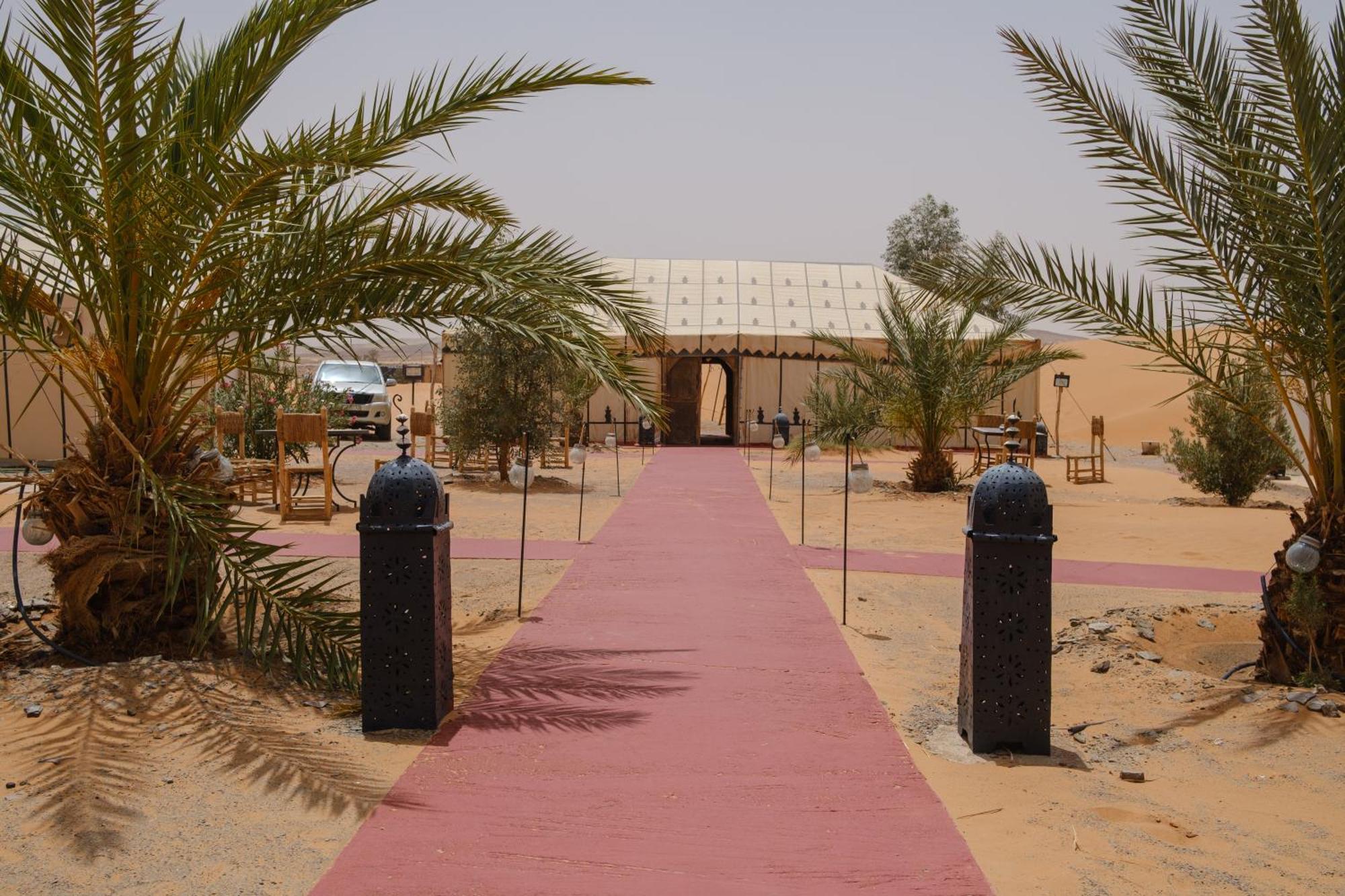 Camel Trips Luxury Camp Hotel Merzouga Bagian luar foto